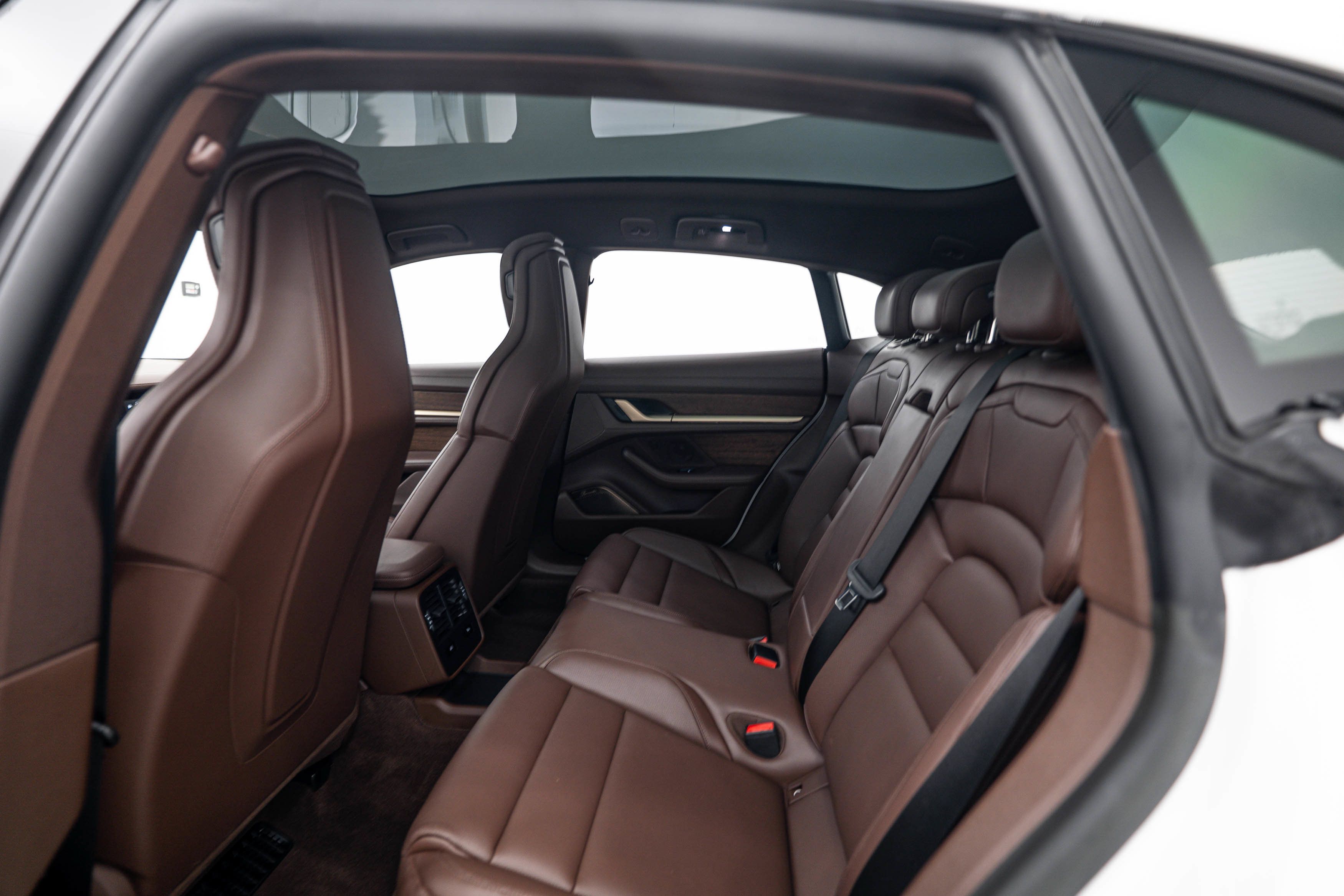 Certified 2023 Porsche Taycan 4S AWD/4WD image 23