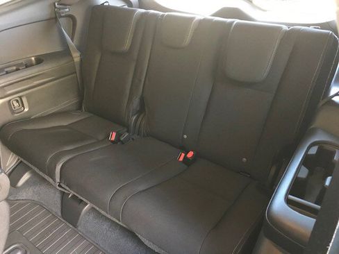 Certified 2024 Subaru Ascent Premium w/ Convenience Package image 8