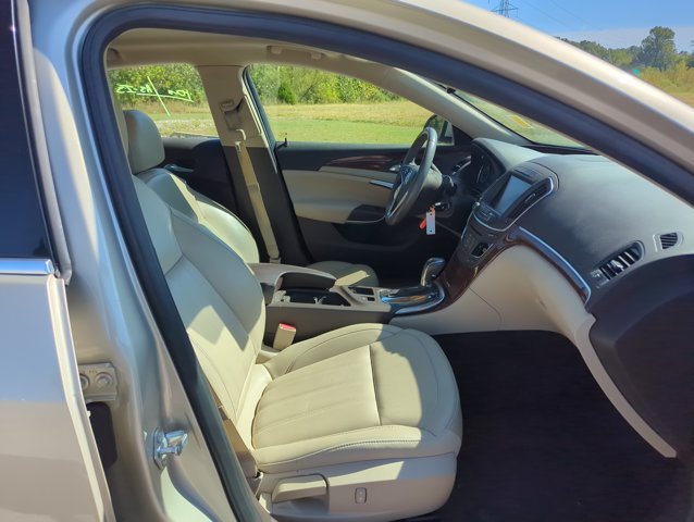 Used 2014 Buick Regal FWD image 22