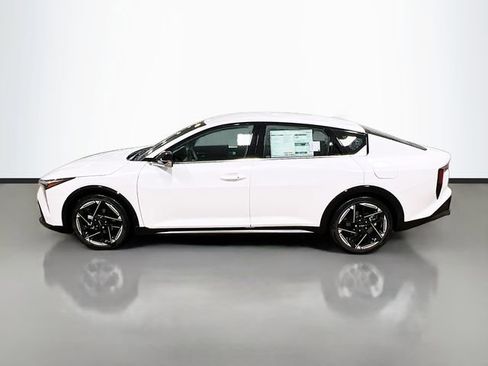 New 2025 Kia K4 GT-Line image 4