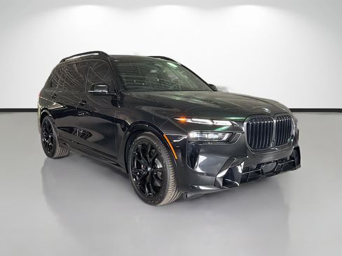New 2027 BMW X7 xDrive40i w/ M Sport Package AWD/4WD image 1