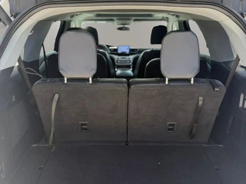 Used 2023 Ford Explorer XLT w/ Equipment Group 202A AWD/4WD image 21