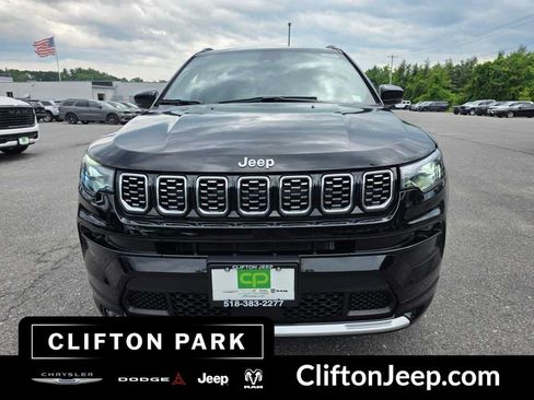 Used 2025 Jeep Compass Limited w/ Elite Group AWD/4WD image 2