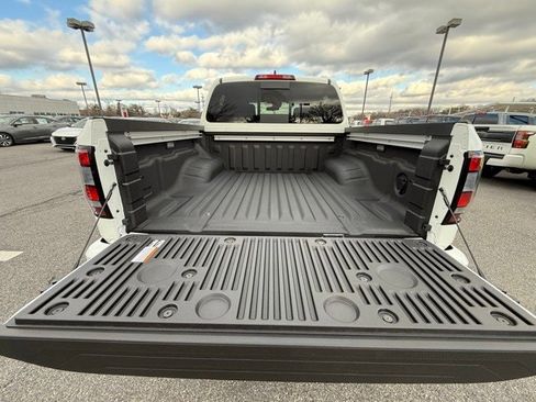 New 2026 Nissan Frontier SV w/ SV Convenience Package image 16