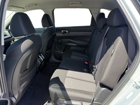 New 2026 Kia Sorento LX FWD image 16