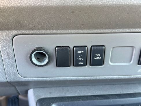 Used 2020 Nissan NV 3500 SV w/ Navigation Package RWD image 19