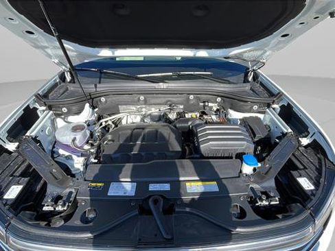 New 2026 Volkswagen Atlas SE image 28