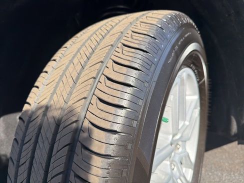 New 2026 Ford Explorer Active image 10