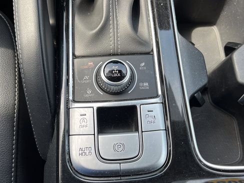 Used 2022 Kia Telluride EX w/ EX Premium Package AWD/4WD image 23