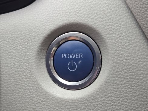 Used 2022 Toyota Corolla LE FWD image 21