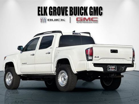 Used 2022 Toyota Tacoma Limited image 6