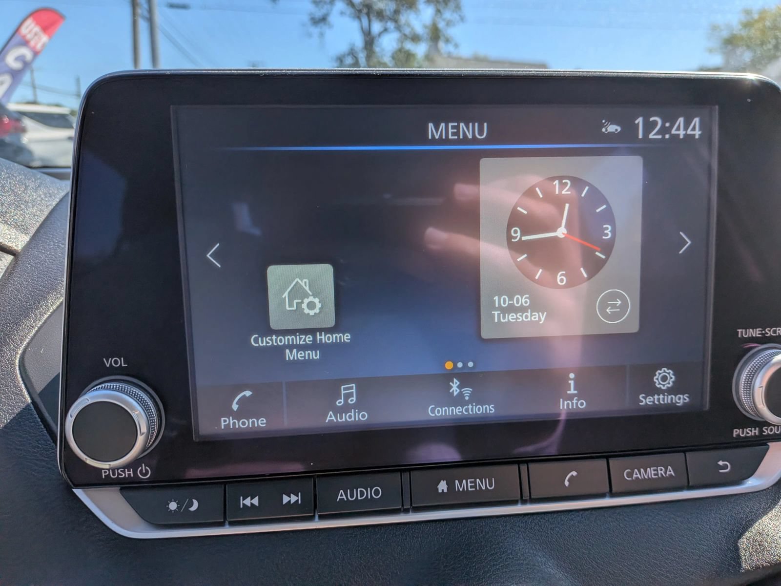 Used 2025 Nissan Sentra SV FWD image 46