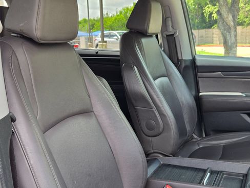 Used 2018 Honda Odyssey EX-L image 27