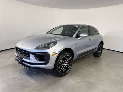 Certified 2026 Porsche Macan S AWD/4WD image 1