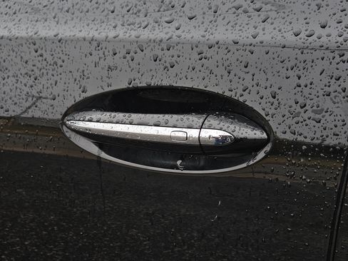 Used 2023 Buick Enclave Premium w/ Experience Buick Package image 7