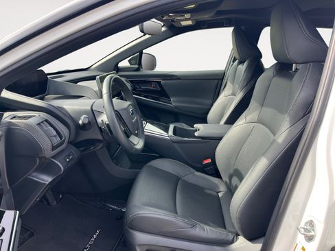 Used 2023 Subaru Solterra AWD image 9