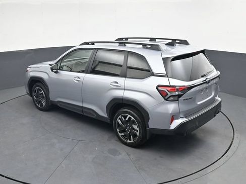 Used 2025 Subaru Forester Limited AWD/4WD image 26