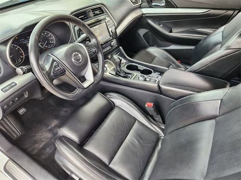 Used 2017 Nissan Maxima 3.5 SL image 2