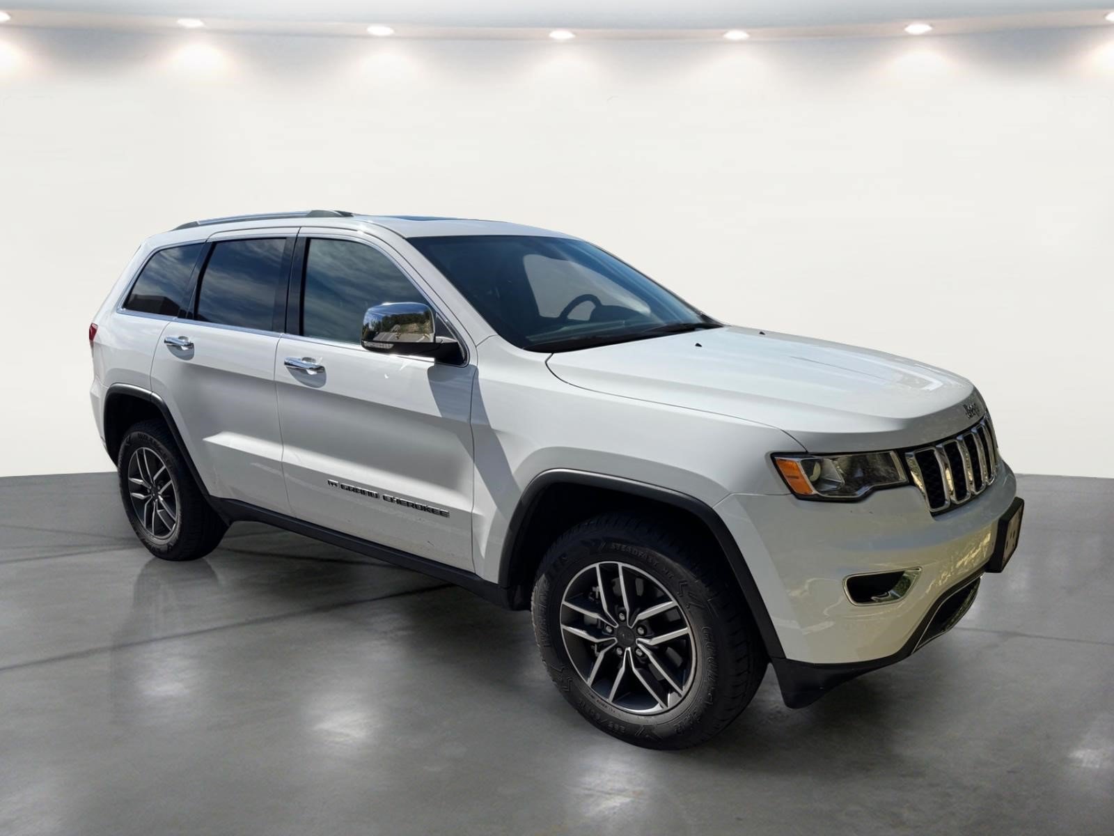 Used 2022 Jeep Grand Cherokee Limited AWD/4WD image 25