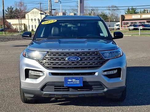 Certified 2022 Ford Explorer XLT w/ Equipment Group 202A image 2