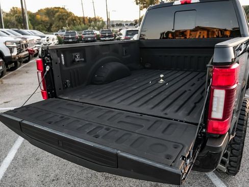 Used 2020 Ford F250 Platinum w/ FX4 Off-Road Package image 62