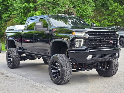 Used 2022 Chevrolet Silverado 2500 LTZ w/ LTZ Plus Package AWD/4WD image 9