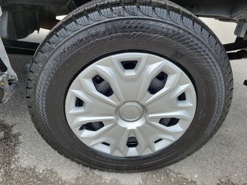 Used 2024 Ford Transit 250 Low Roof w/ Exterior Upgrade Package RWD image 9