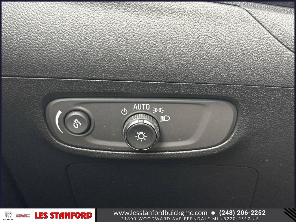 Certified 2025 Buick Encore GX Sport Touring FWD image 27