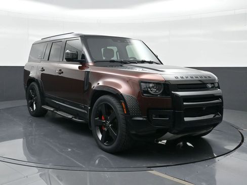 Used 2023 Land Rover Defender 130 X image 11