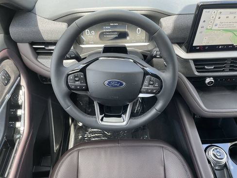 New 2026 Ford Explorer Platinum w/ LUX Leather Package AWD/4WD image 16