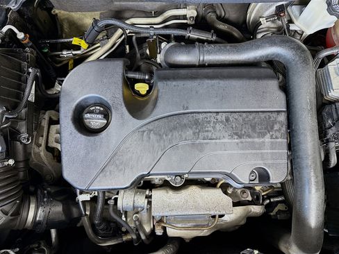 Used 2018 GMC Terrain SLE image 39