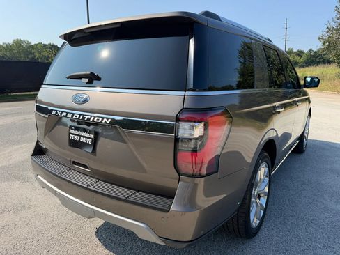 Used 2018 Ford Expedition Limited w/ Equipment Group 302A RWD image 5