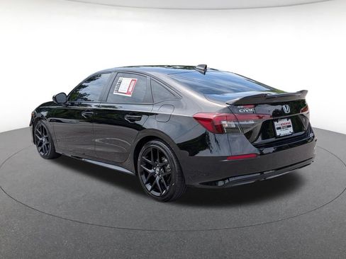 Used 2025 Honda Civic Sport image 4