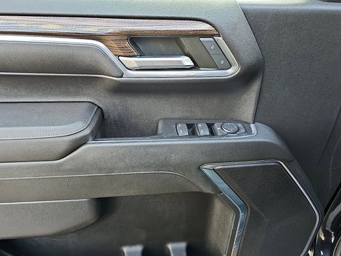 Used 2023 Chevrolet Silverado 1500 LT image 12