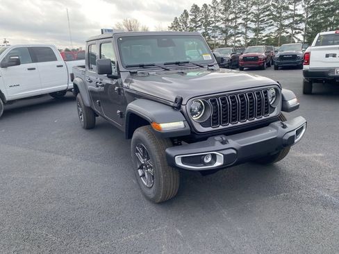 New 2026 Jeep Gladiator Sport image 3