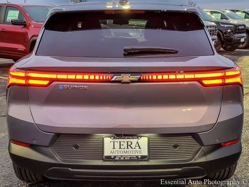 New 2026 Chevrolet Equinox EV LT image 5