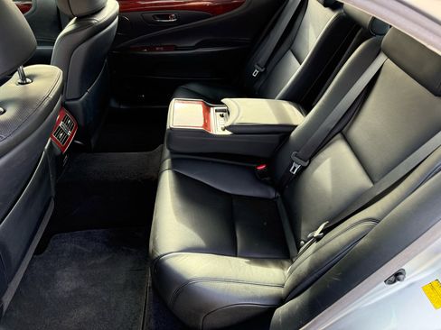 Used 2011 Lexus LS 460 L image 20