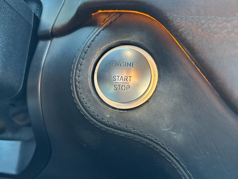 Used 2016 Mercedes-Benz GL 550 GL550 4MATIC image 10