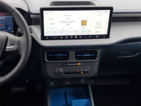 New 2025 Ford Maverick XLT w/ XLT Luxury Package image 26