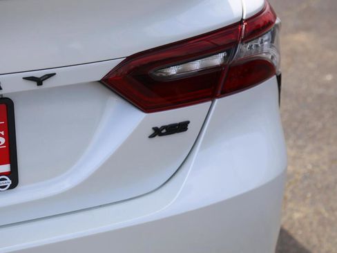 Used 2021 Toyota Camry XSE image 7
