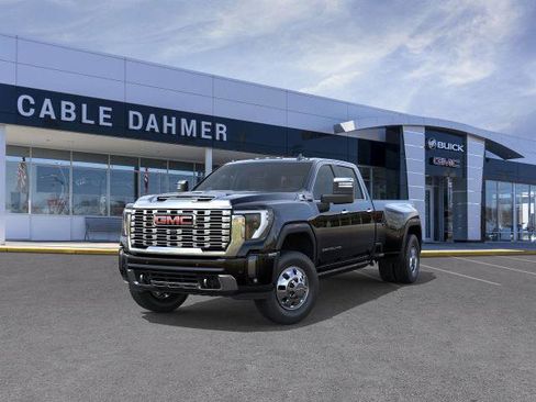 New 2026 GMC Sierra 3500 Denali w/ Denali Reserve Package image 8
