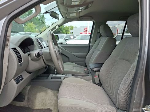 Used 2016 Nissan Frontier SV AWD/4WD image 15