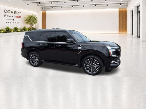 Used 2025 Nissan Armada Platinum Reserve AWD/4WD image 15