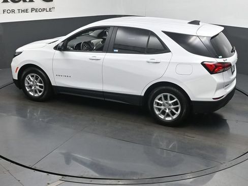 Used 2023 Chevrolet Equinox LS w/ LS Convenience Package FWD image 42
