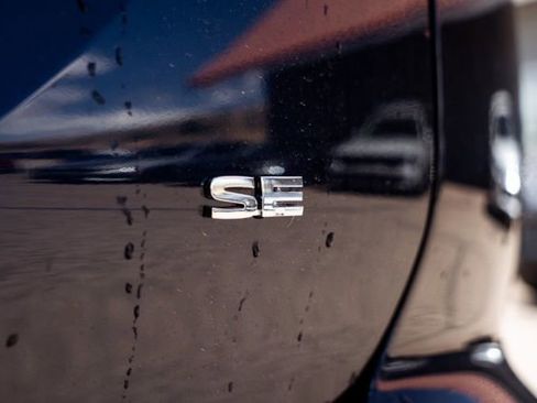 New 2026 Mitsubishi Outlander SE FWD image 10