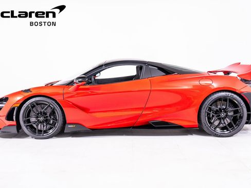 Used 2022 McLaren 765LT image 3
