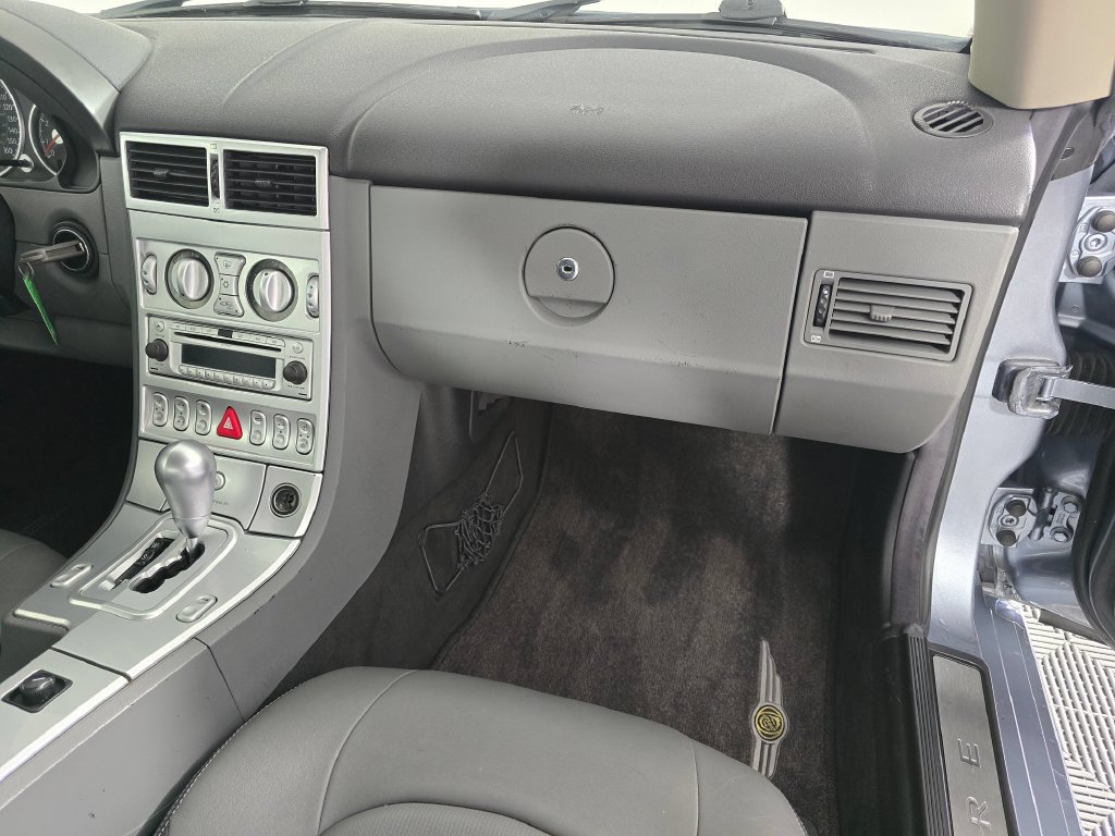 Used 2004 Chrysler Crossfire Coupe RWD image 14