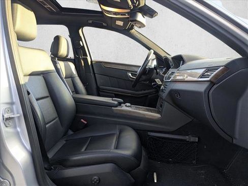 Used 2010 Mercedes-Benz E 350 Sedan image 13