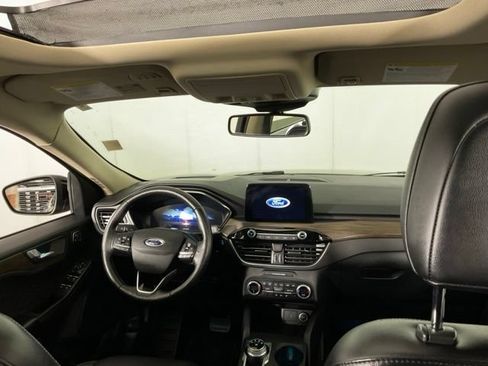 Used 2020 Ford Escape Titanium AWD/4WD image 13