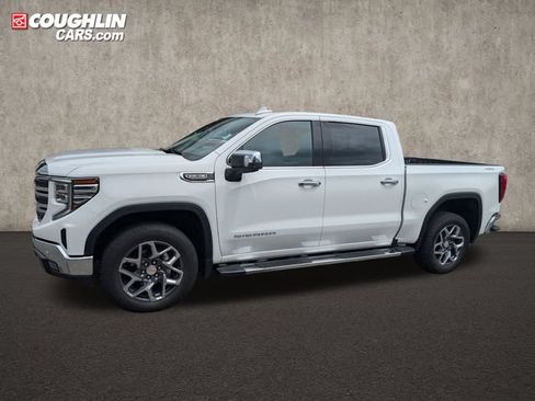 Used 2025 GMC Sierra 1500 SLT w/ SLT Premium Plus Package AWD/4WD image 5